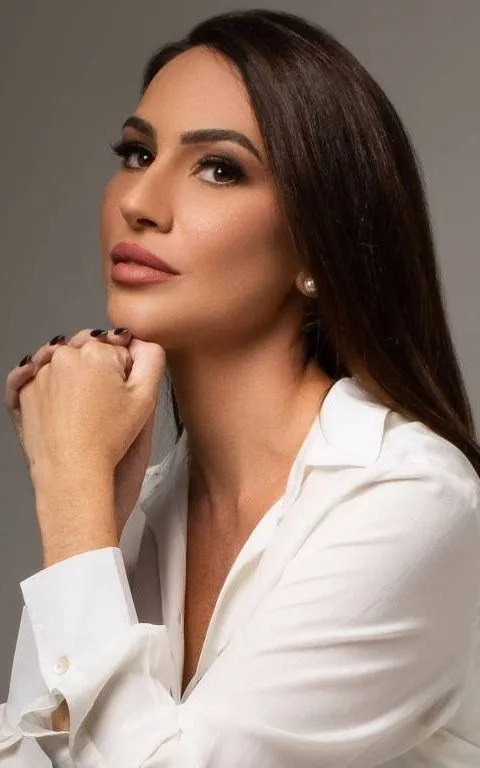 Tainá Falcão