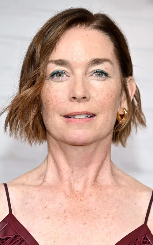 Julianne Nicholson