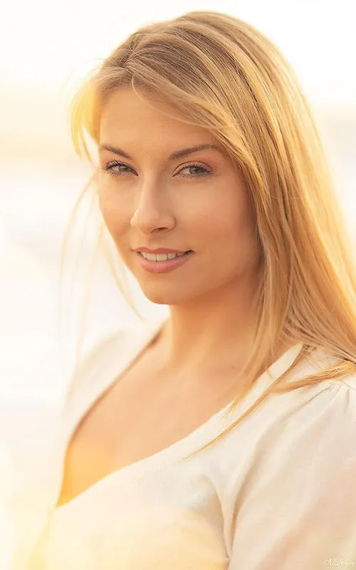 Elena Antón