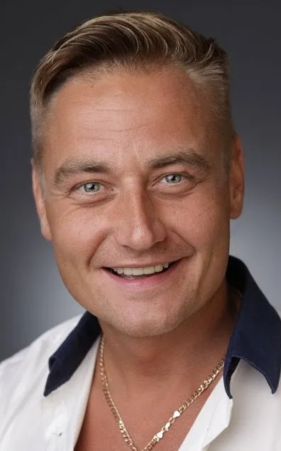 Dmitriy Sukhomlinov