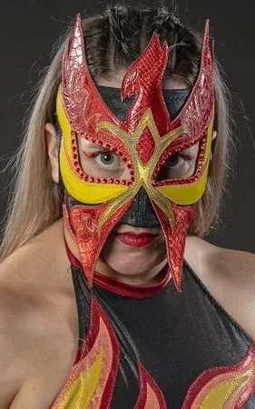 Sara Phoenix