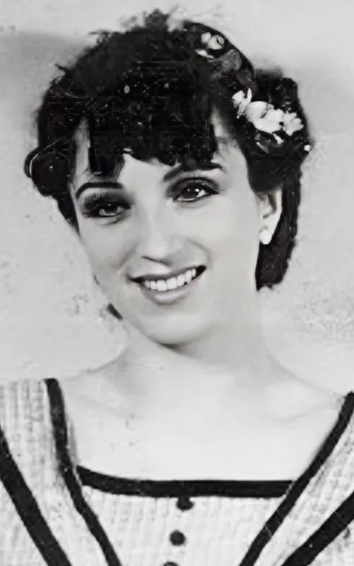 Elsa Martínez