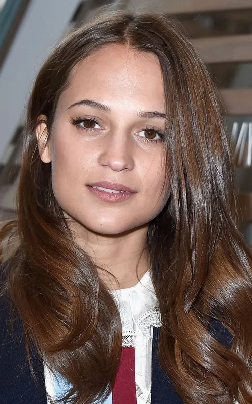 Alicia Vikander