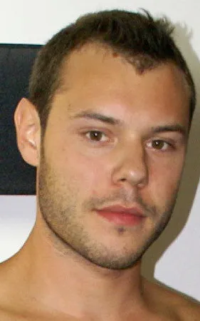 Macéo B