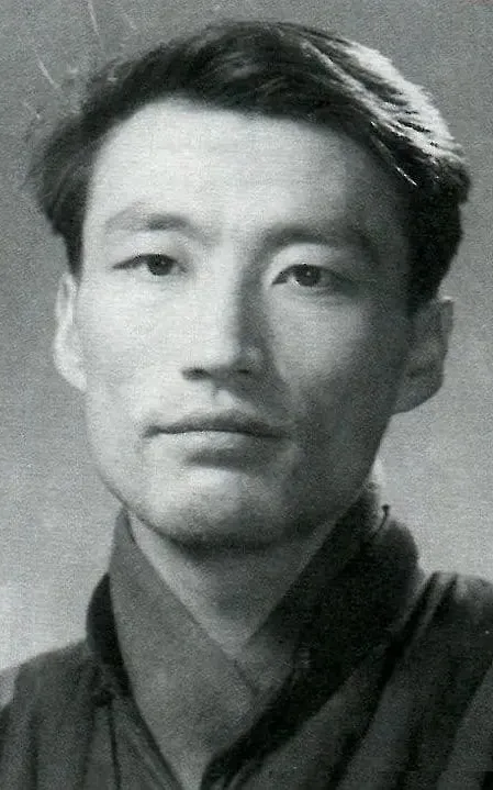 Yandong Xue