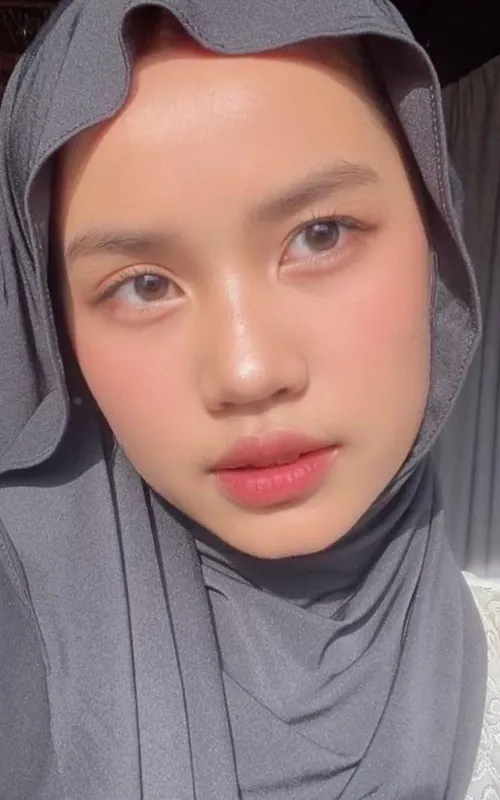 Aya Seontiani