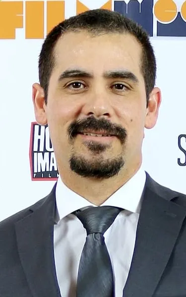 Tony Olmos