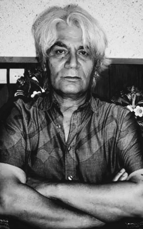 Akbar Esfahani