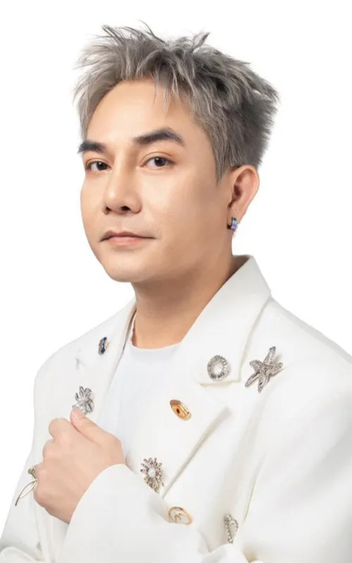 Phạm Khánh Hưng