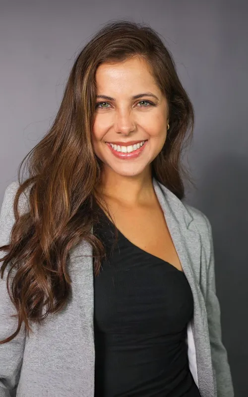 Larissa Siltra