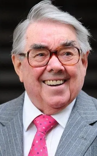 Ronnie Corbett