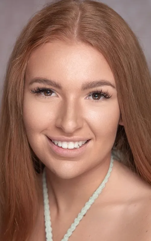 Chloe Adams