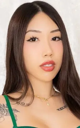 Tina Yoshi