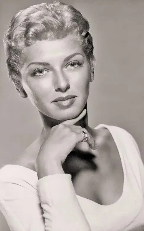 Dani Crayne