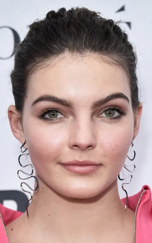 Camren Bicondova
