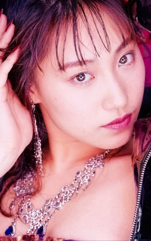 Minami Takakura