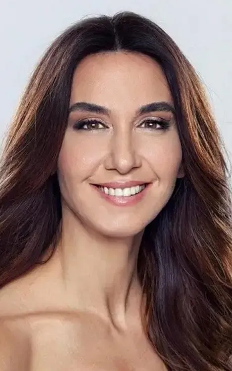 Ayşe Tolga