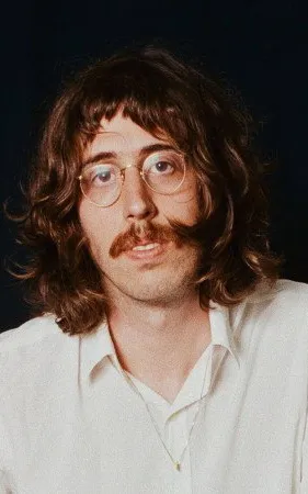 Tim Bernardes