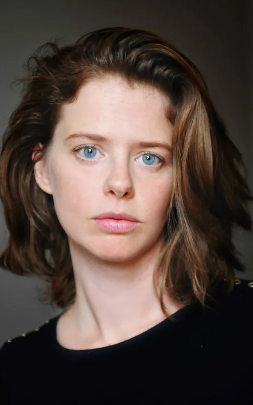 Maaike Neuville