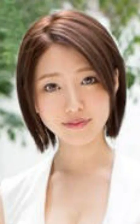 伊東真緒