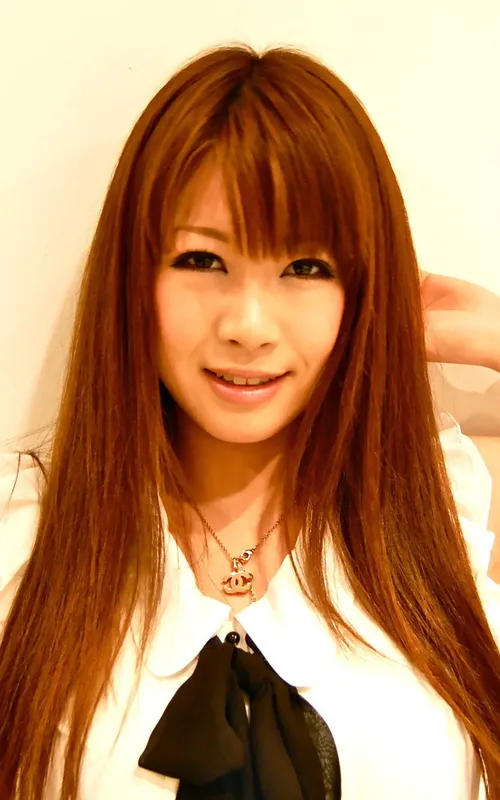 Maki Azusa