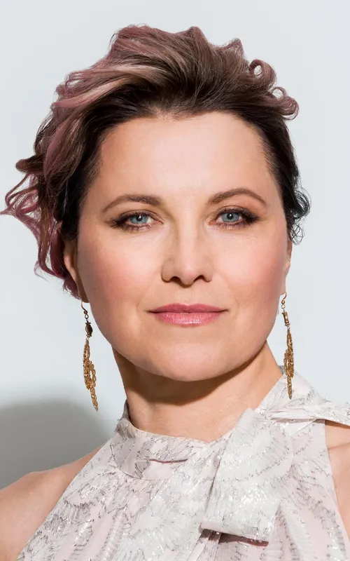 Lucy Lawless