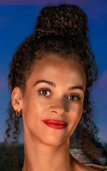 Roxy Wilson