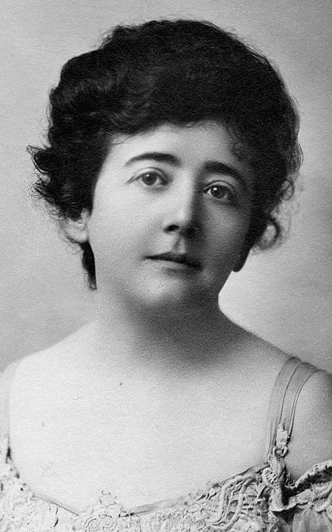 Mabel Wright