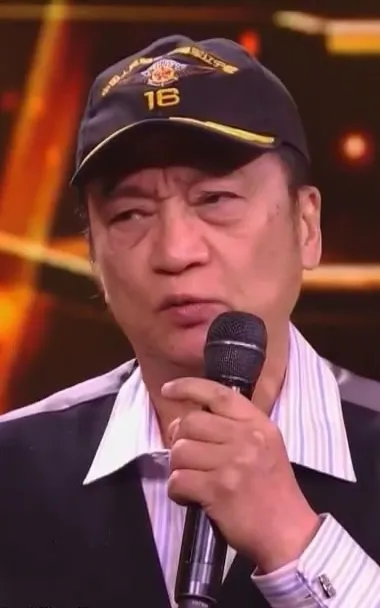 Zhiqian Lin