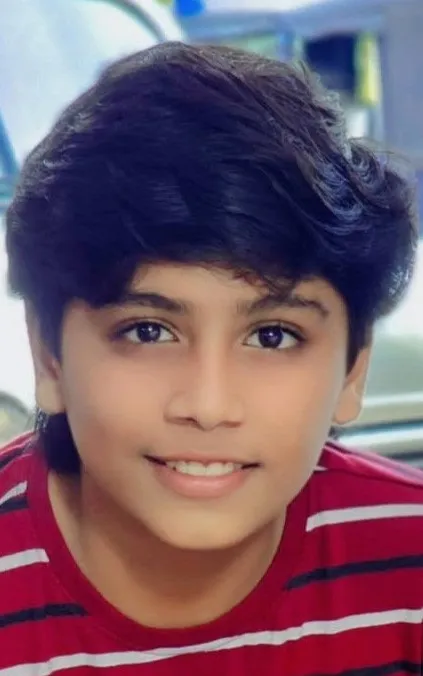 Nivin Mirror