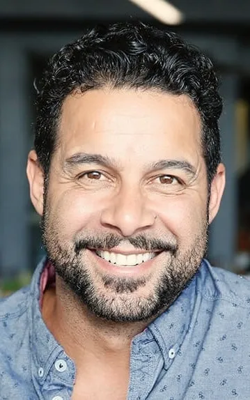 Jon Huertas