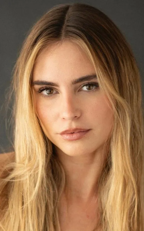 Julia Reina