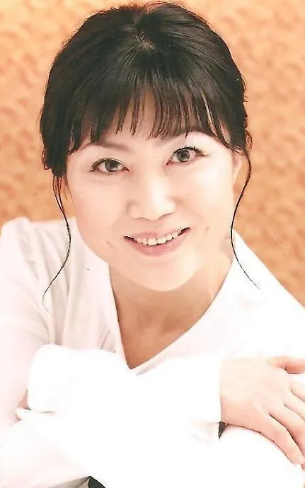 Shin Hye-jung