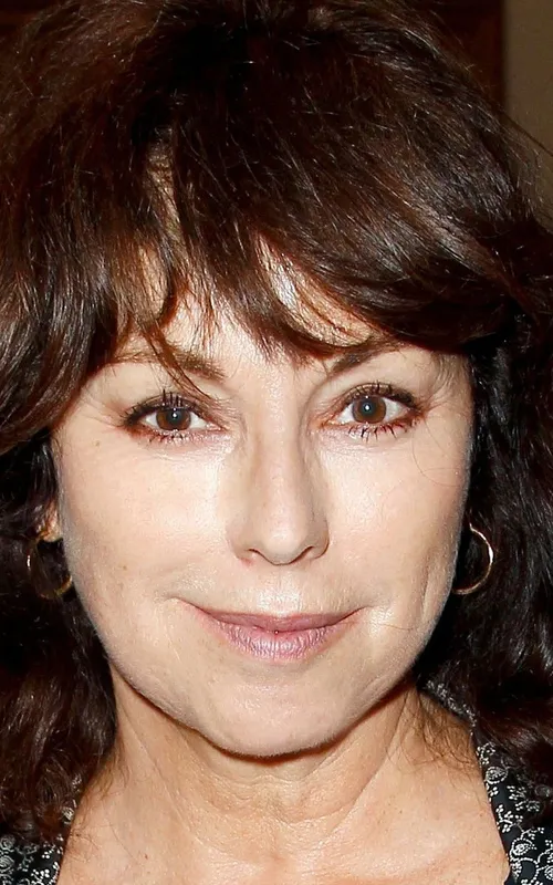Julie Arnold