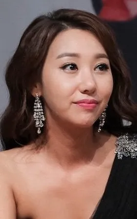 Min Ji-Young