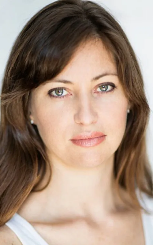 Davina Leonard