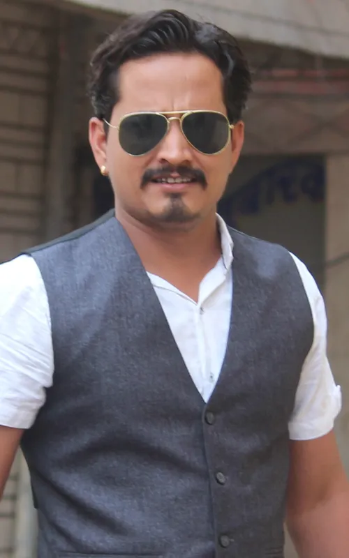 Ravi Jadhav