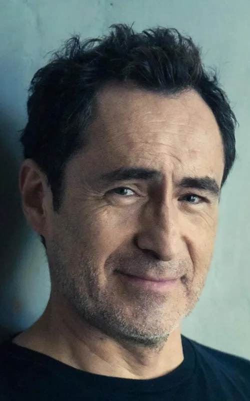 Demián Bichir