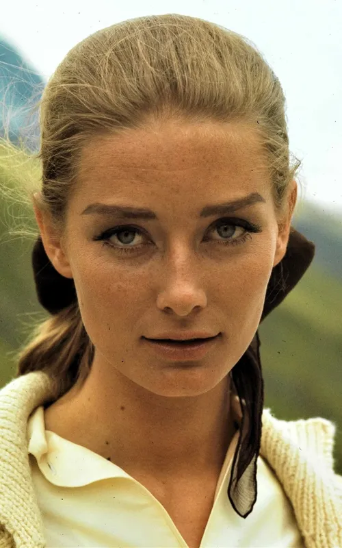 Tania Mallet