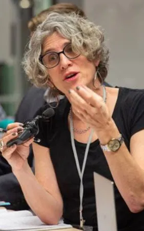 Alexandra Juhasz