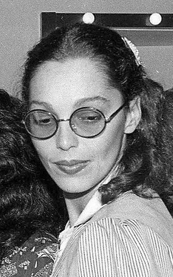 Regina Chaves