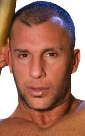 Óscar León