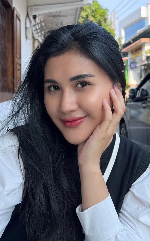 Camelia Putri