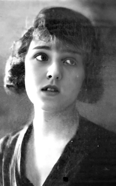 Nina Byron