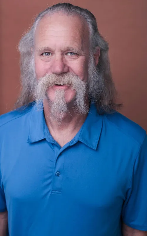 Dan Gregory
