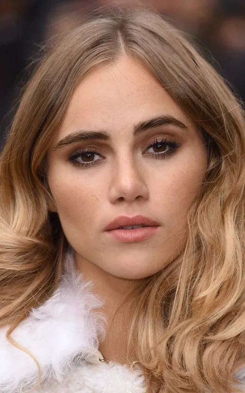 Suki Waterhouse