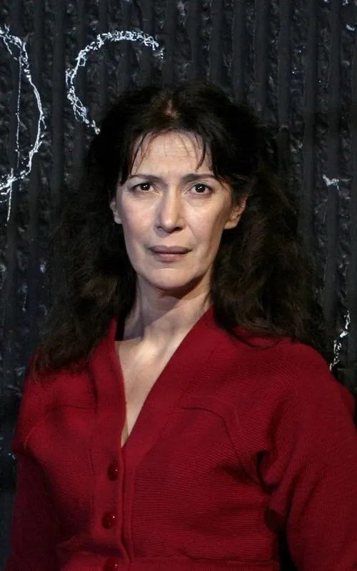 Anne Alvaro