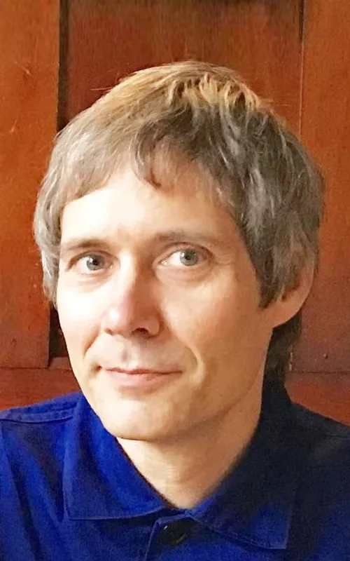 Ben Ayres