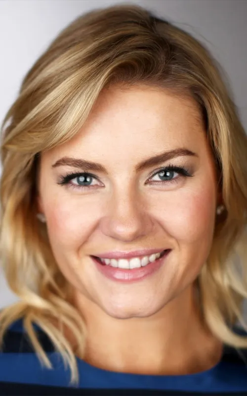 Elisha Cuthbert