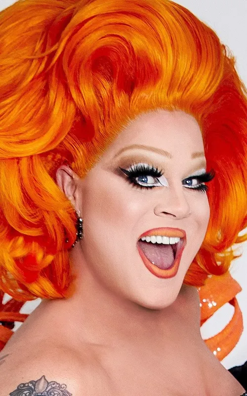 Nina West